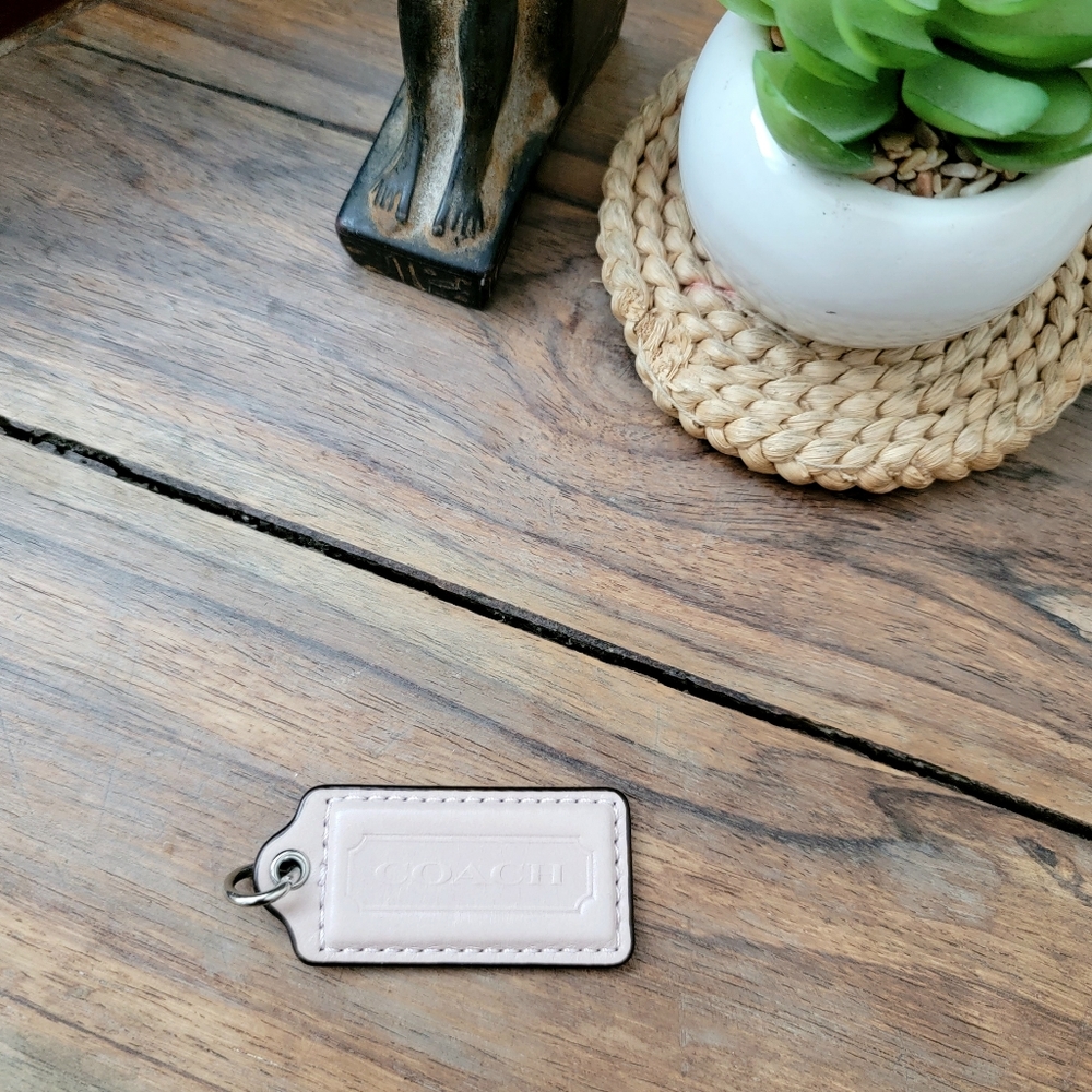 NWOT coach hang tag pendant bag charm